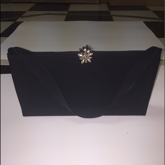 Black purse! - Picture 2 of 6